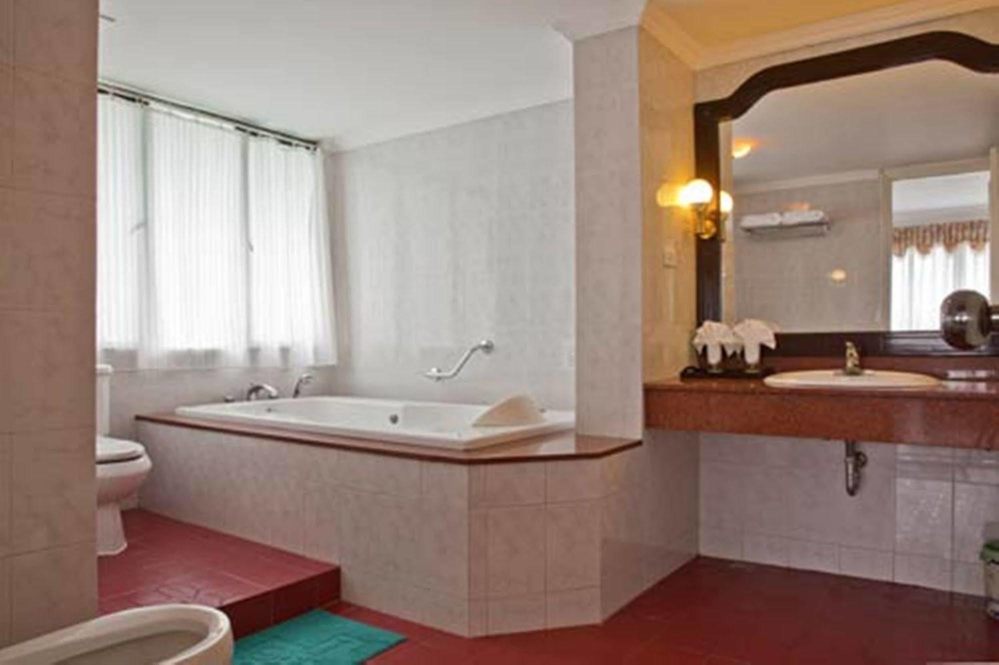 Green Park Hotel Hanoi Esterno foto
