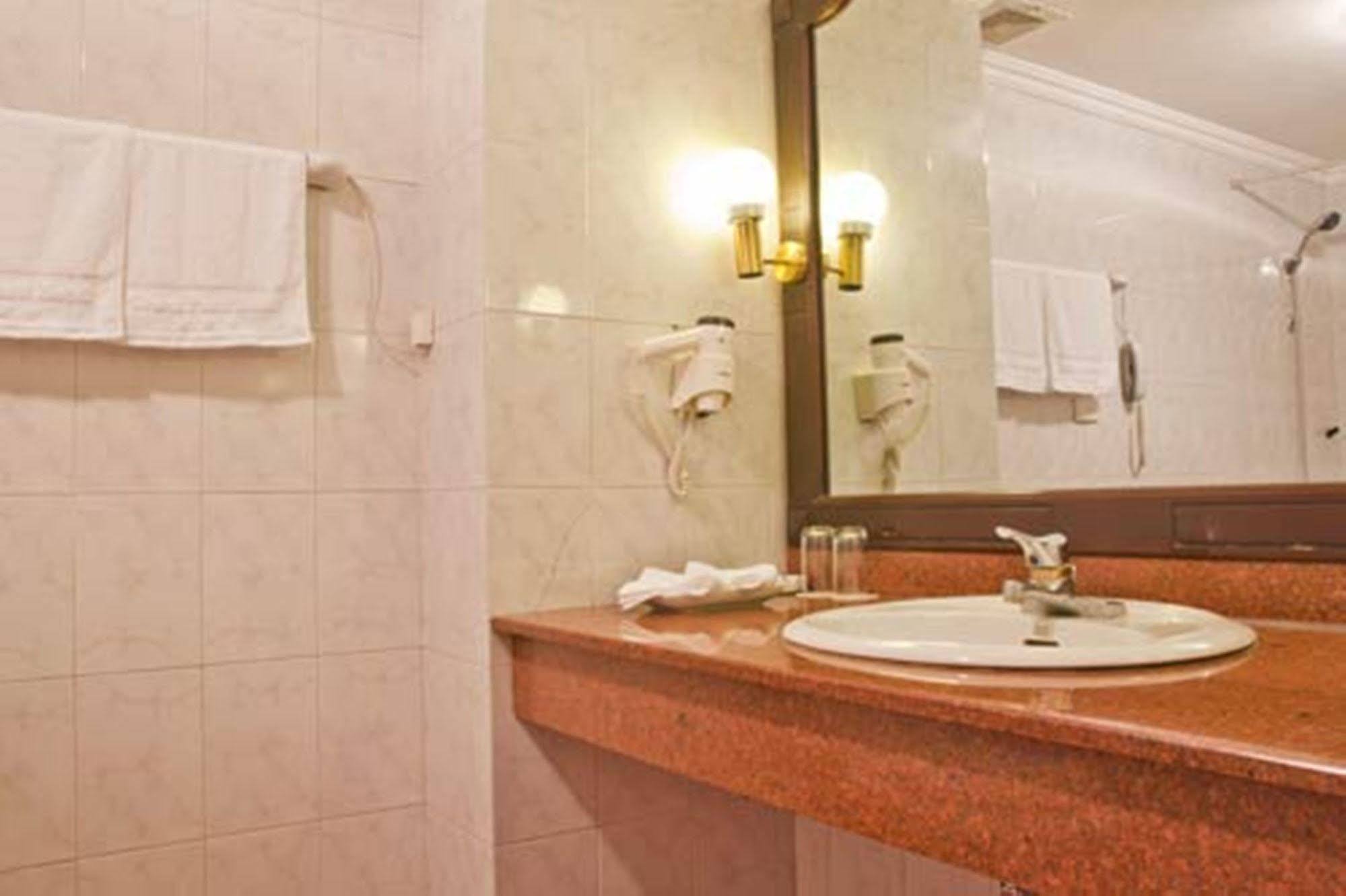 Green Park Hotel Hanoi Esterno foto
